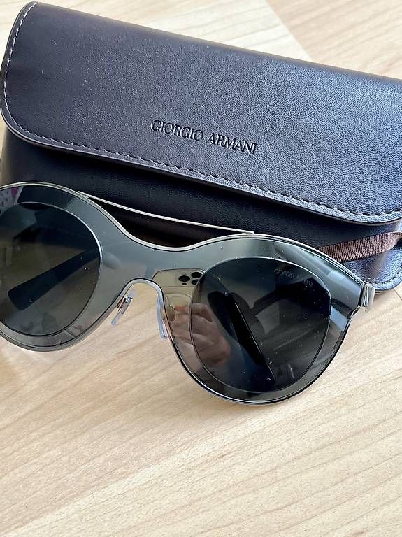 Armani Lunettes & Verres: Giorgio-Armani-Sonnenbrille – D'occasion à Bern par zanie 1