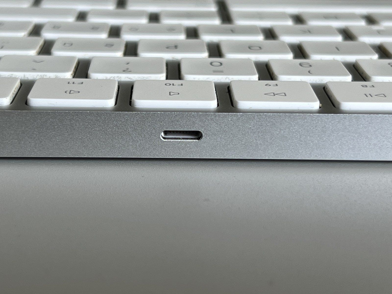 Apple Tastaturen: Apple Magic Keyboard mit Ziffernblock A1843 CH-Layout – Gebraucht aus Zürich von Kollege7 3