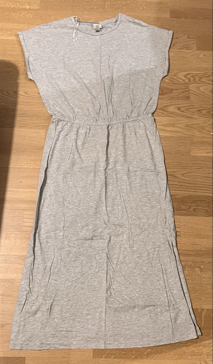Lotti di vestiti: Lot de robes de grossesse  – Usato da Romanel-s-Lausanne venduto da cha_8vqy 3