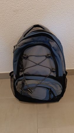 Sac à dos à double compartiment