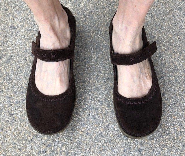 Damenschuhe: Souliers en daim 38.5 – Neu (gemäss Beschreibung) aus Aigle von Tchamille
