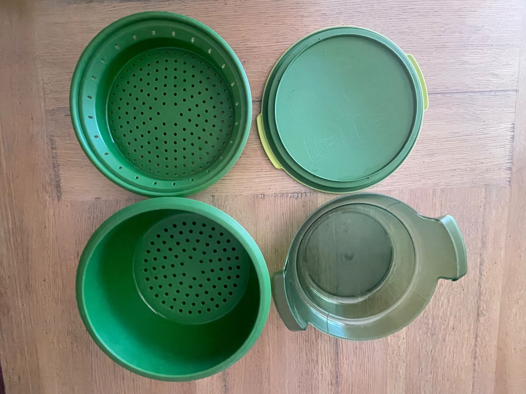 Tupperware Behälter & Ähnliches: Tupperware MicroGourmet / MicroVap avec mini-moules Set vert – Neu (gemäss Beschreibung) aus Gland von san_xz5j 1