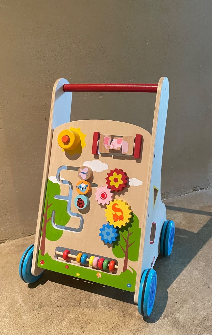 Fahrzeuge für Kinder: Lauflernwagen aus Holz – Gebraucht aus Grellingen von dinge