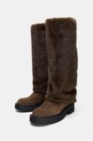 niedrige Stiefel mit Kunstpelz Zara