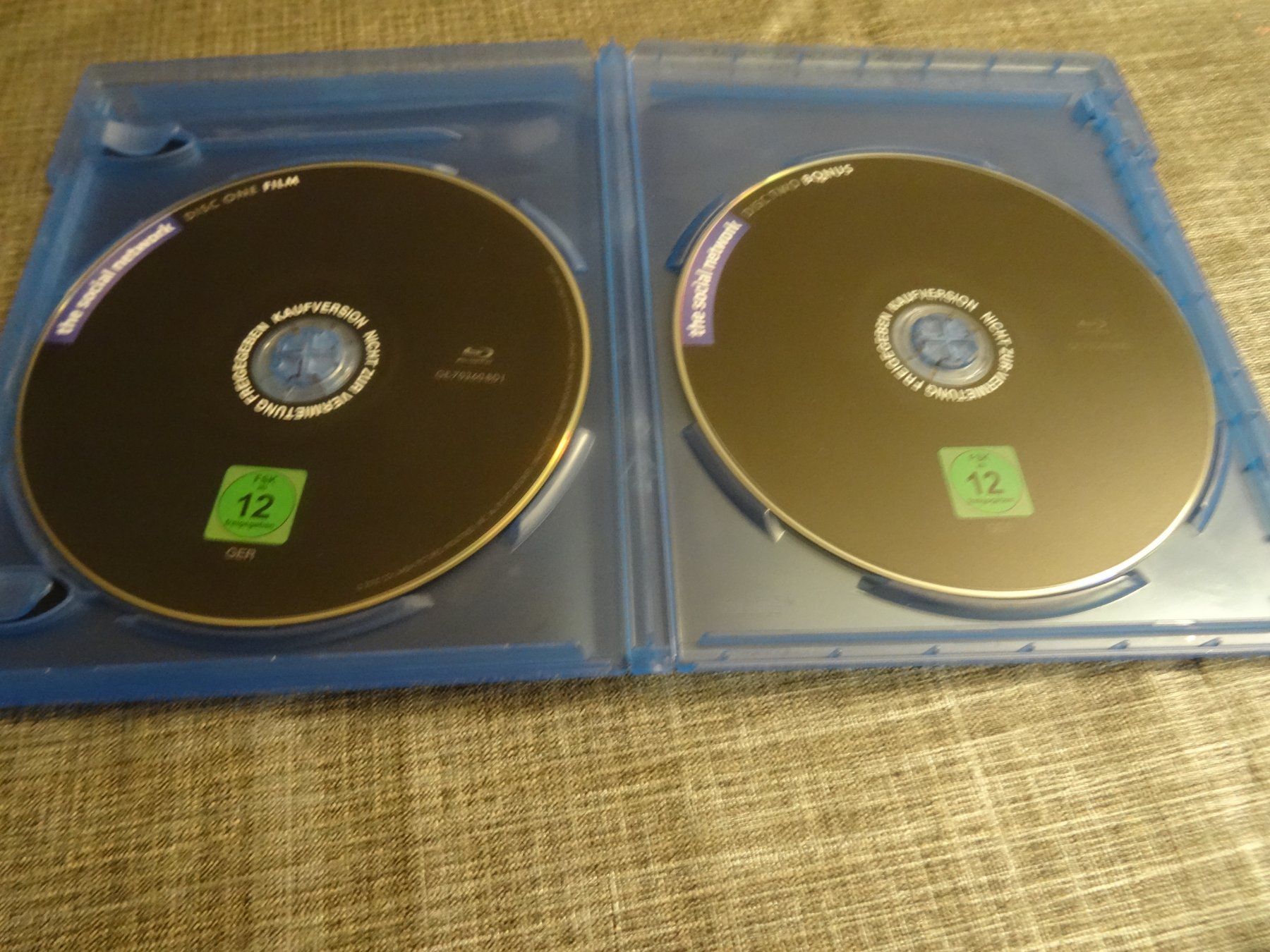 Tutti i DVDs: The Social Network - Blu-ray - – Usato da Olten venduto da Disc-Verkauf 1