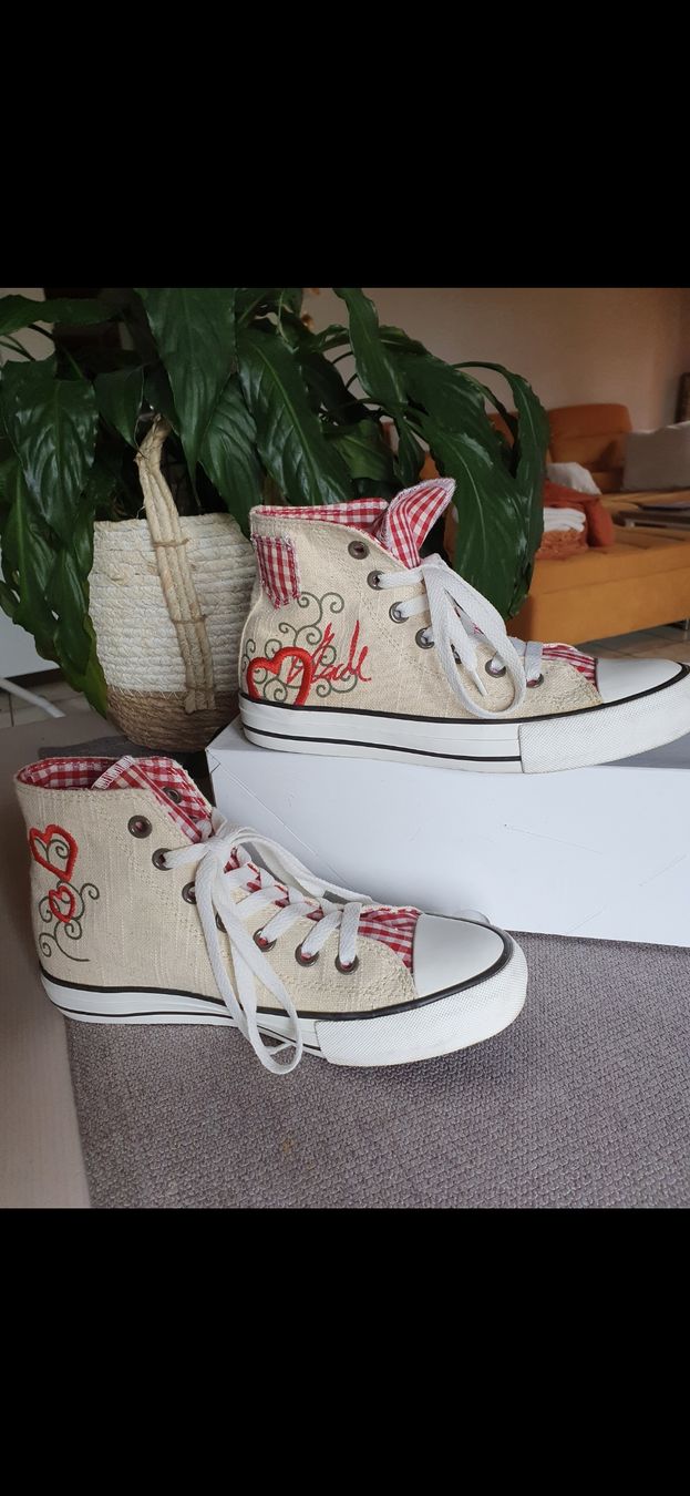 Converse Damenschuhe: Trachtenschuh – Neu (gemäss Beschreibung) aus Bad Zurzach von bin-da 2