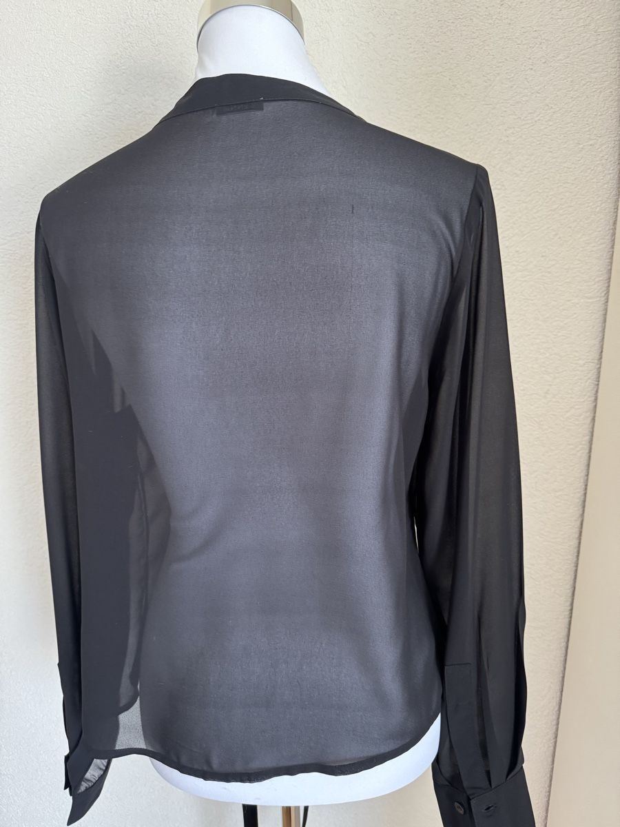Blusen: Black top Sienne Small – Neu (gemäss Beschreibung) aus Münchenstein von ArleneLM 2