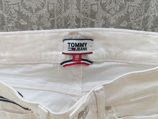 Jeans: Tommy Hilfiger Jeans, Gr. 25, Neu – Nuovo (secondo la descrizione) da Hergiswil NW venduto da pol_9dl8 6