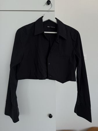 Cropped Hemd in Schwarz Zara