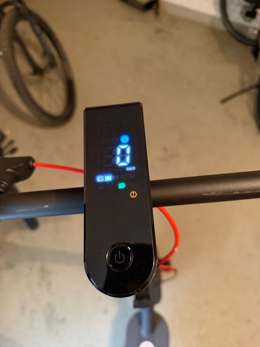 Xiaomi Kickboard: Xiaomi E-Scooter 5 Plus CH-Edition – Usato da Olten venduto da HasretK 2