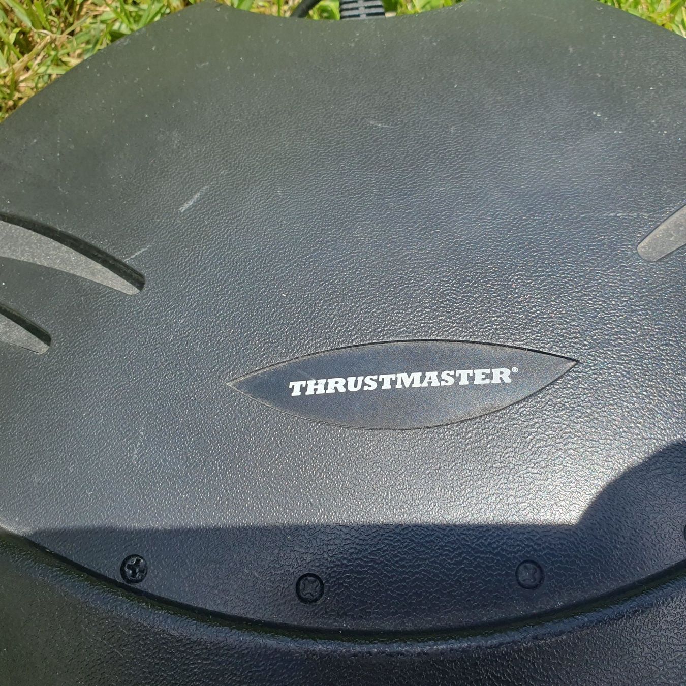 Console: Thrustmaster Lenkrad mit Pedalen für Playstation - Perfek... – Usato da Urtenen-Schönbühl venduto da kaminek01 1