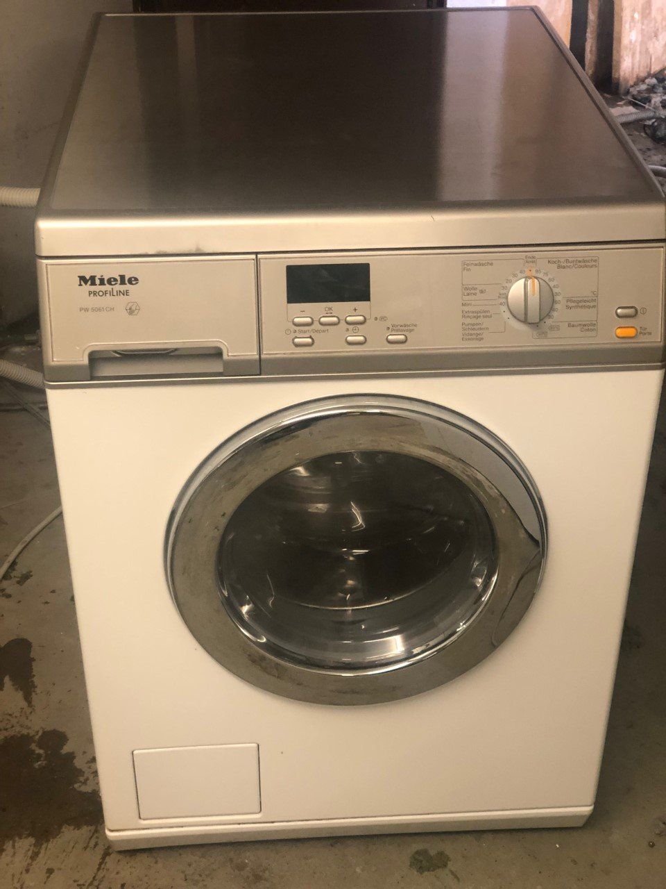 Miele Waschmaschinen: Waschmaschine Miele PROFILINE PW5061 CH – Gebraucht aus Glattbrugg von ani1234