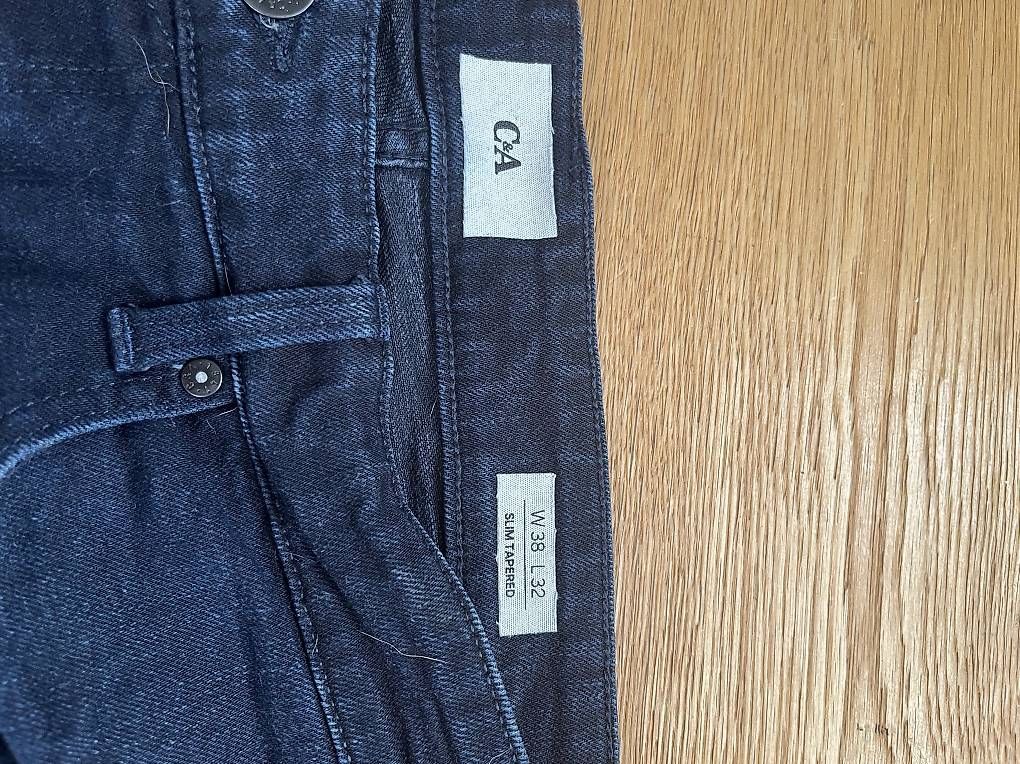 Jeans: 1x Slim Tapered Jeans W38 L32 – Usato da Reiden venduto da Profiler23 2