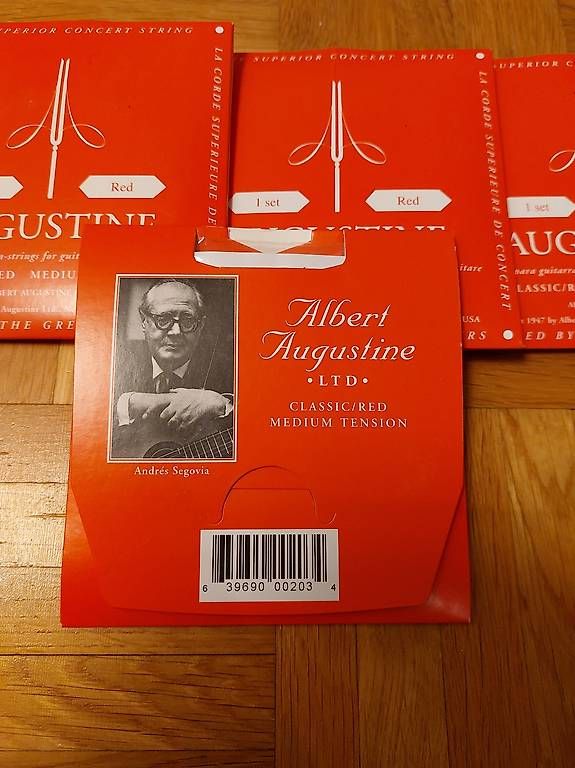 Bücher: 3 Pack neue Gitarrensaiten, Augustine Preis pro Packung – Gebraucht aus Wetzikon ZH von flo_vg2f 2