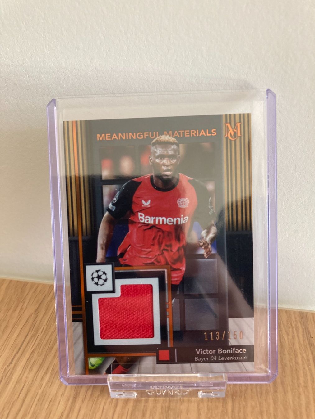 Topps Sammelbilder & Trading cards: Topps Museum UEFA 24-25 - Victor Boniface Patch /150 – Gebraucht aus La Tour-de-Peilz von Tyalos_Cards