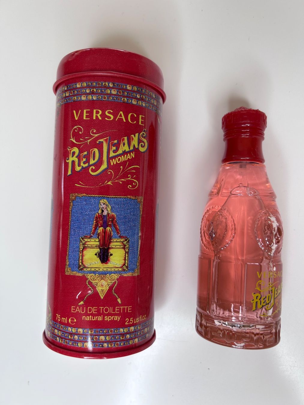 Versace Parfum & Eau de Toilette: Versace Red Jeans Eau de Toilette – Gebraucht aus St. Gallen von look-twice 1