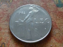 ITALIE  50  Lire  1982  (P)