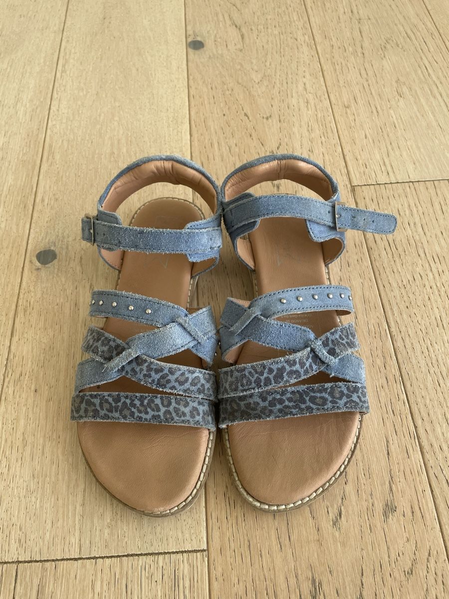 Friboo Scarpe per ragazze: Ledersandalen Mädchen Gr 34 – Usato da Mies venduto da jul_f7rh 1