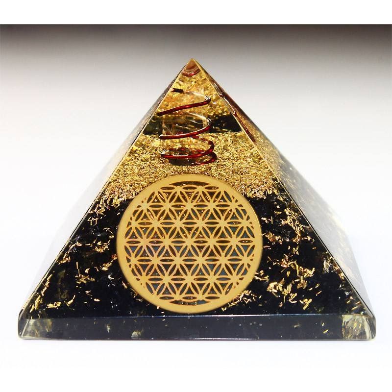 Minerali & Pietre curative: Pyramide Orgon-Flow - Turmalin – Nuovo e nell'imballaggio originale da Mauren venduto da Yeelen