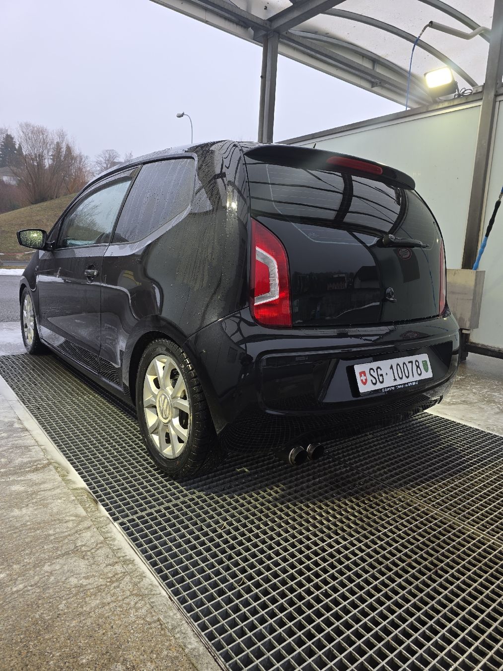 VW Automobili: VW UP 1.0  – Usato da Häggenschwil venduto da Iwingman