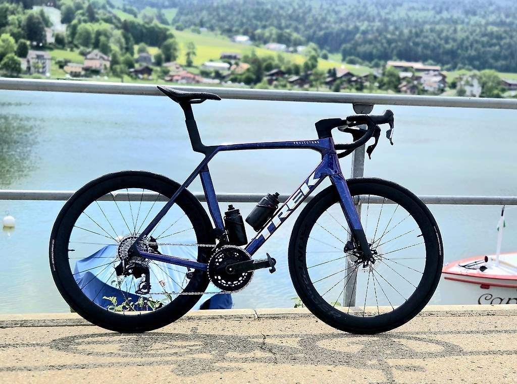 Trek Biciclette: Trek Madone SLR7 GEN8 – Nuovo (secondo la descrizione) da Le Brassus venduto da semco01