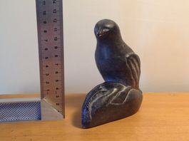 Eskimo Art Skulptur signiert - art inuit - canada - Faucon