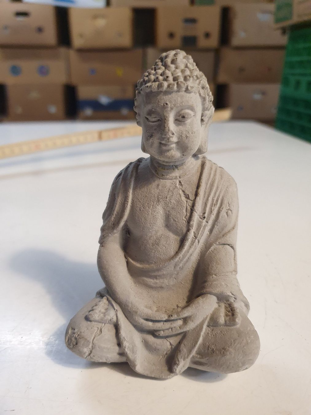 Figurines: Buddahstatue Zement – D'occasion à Zürich par loosebone
