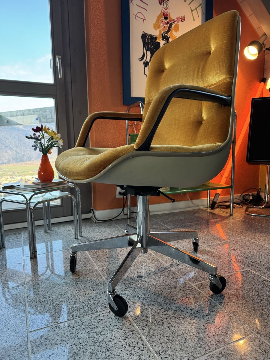 Steelcase Sedie: Steelcase Bürostuhl Nr 3 – Usato da Stans venduto da Bridges_Vintage 1