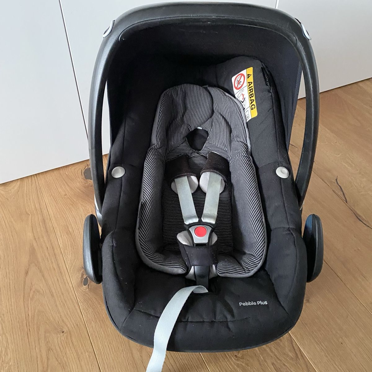 Maxi-Cosi Seggiolini per auto: Maxi Cosi Pebble Plus Babyschale – Usato da Hinwil venduto da crn139 1