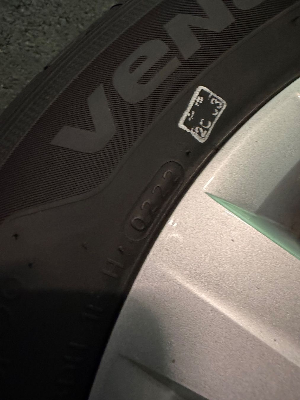 Volkswagen Pneumatici & Ruote complete: VW komplett Sommerräder Hankook 15" – Usato da Gossau SG venduto da fru_jkc6 4
