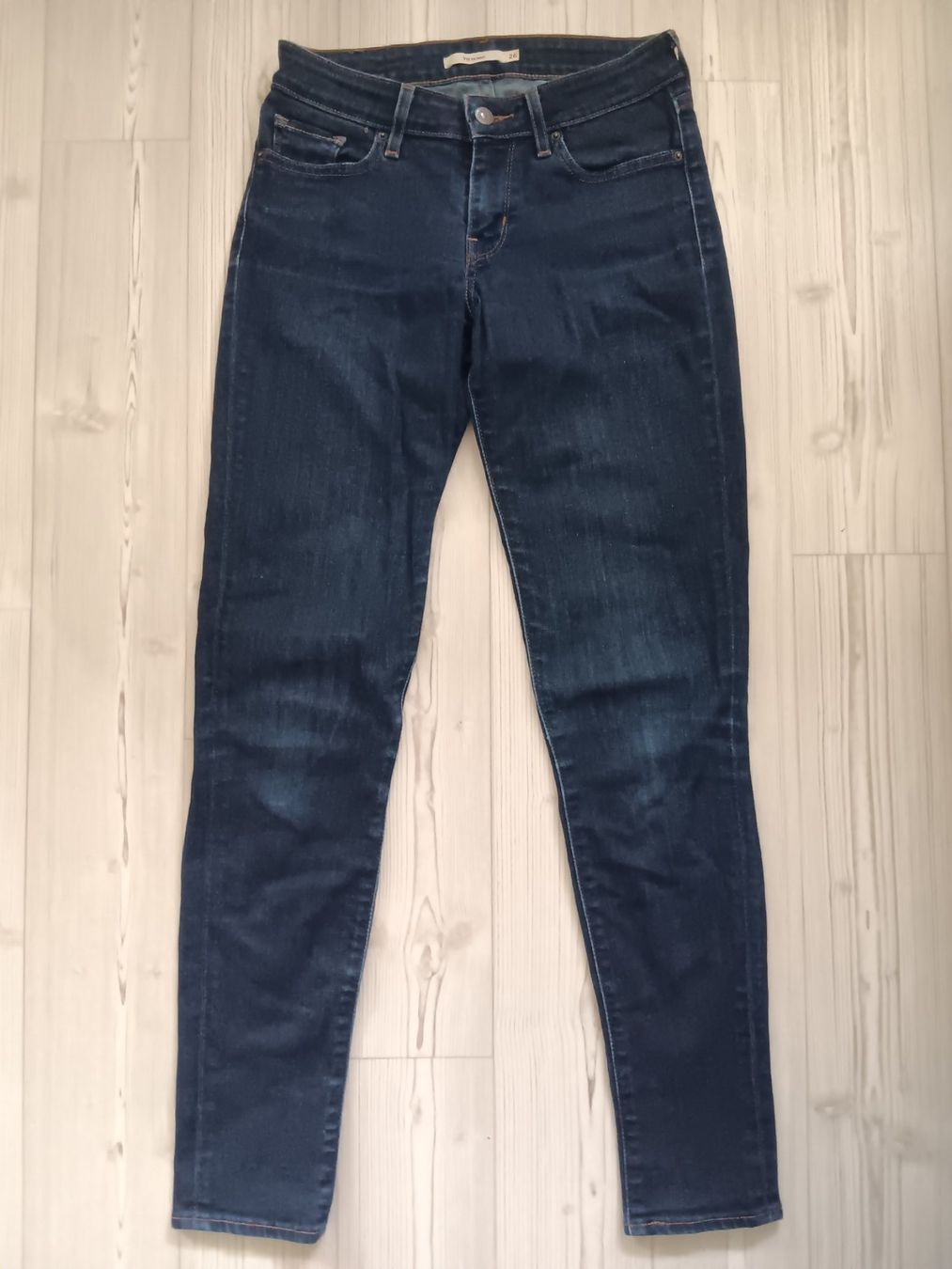 Levi's Jeans: LEVIS 711 Jeans SKINNY taille / Grosse 26 – Usato da Cossonay-ville venduto da Super-Price-Quality