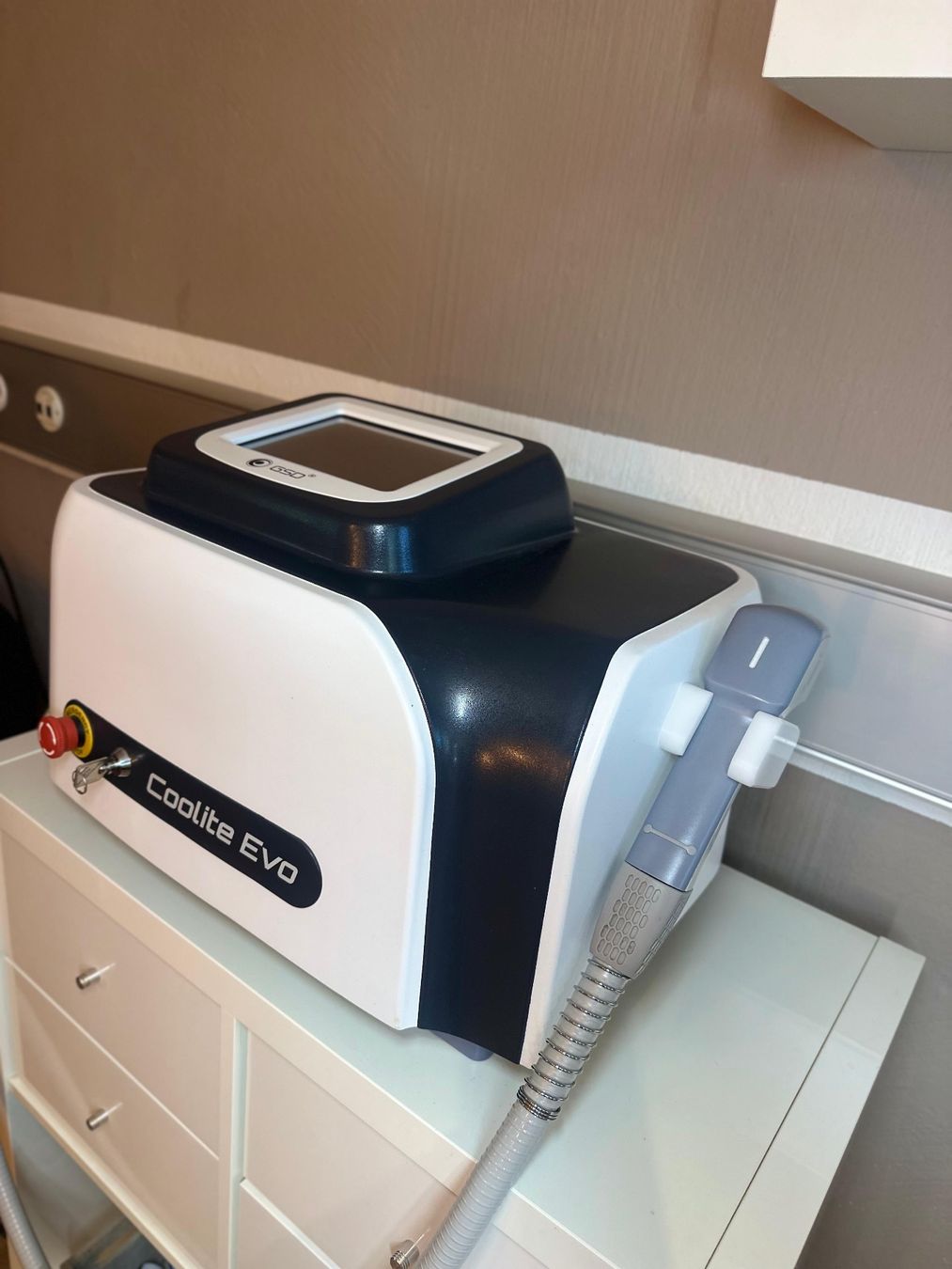 Epilatori: EVO COOLITE DIODENLASER HAARENTFERNUNG – Usato da Hausen AG venduto da NJ2019 6
