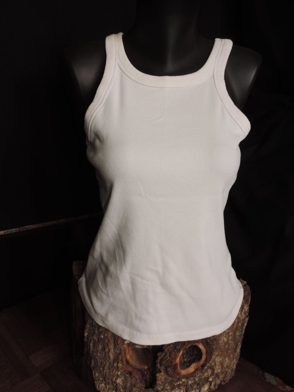 Tops: débardeur blanc – D'occasion à Genève par Axelle333 5
