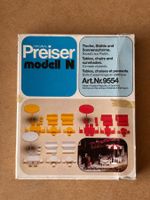 Preiser 9554 Tische Stühle Sonnenschirm