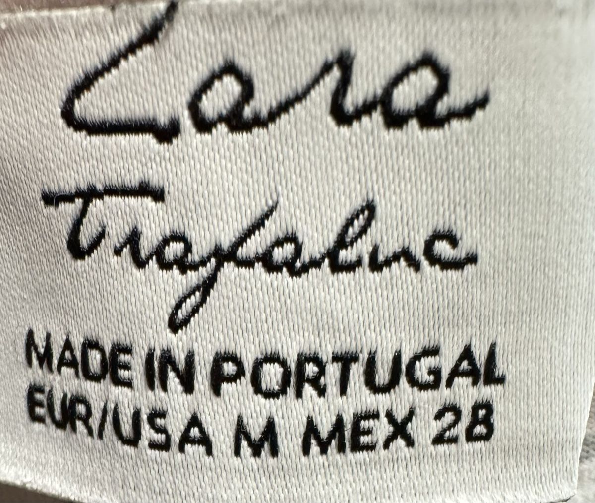 T-shirt: T Shirt – Usato da Mühlethurnen venduto da Indriukas 1
