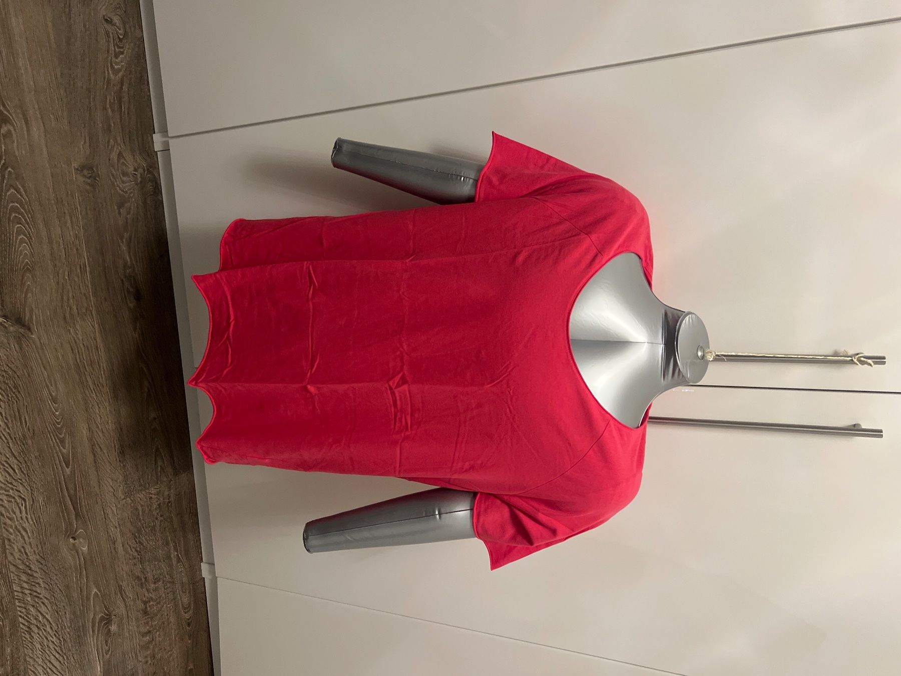 T-shirt: T Shirt XL von Review – Usato da Weiach venduto da LemonJuice1995