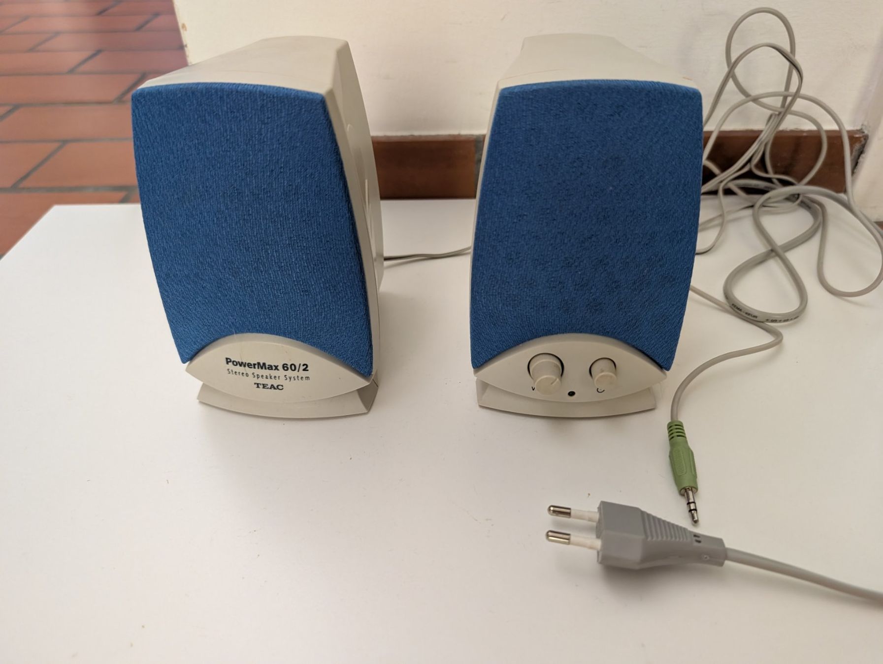 Teac Haut-parleurs: TEAC PowerMax 60/2 Stereo Speaker System Lautsprecher – D'occasion à Pfaffhausen par angliker