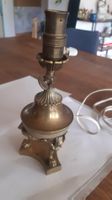 Antike Messing-Tischlampe | Empire-Stil mit Greif-Füßen 