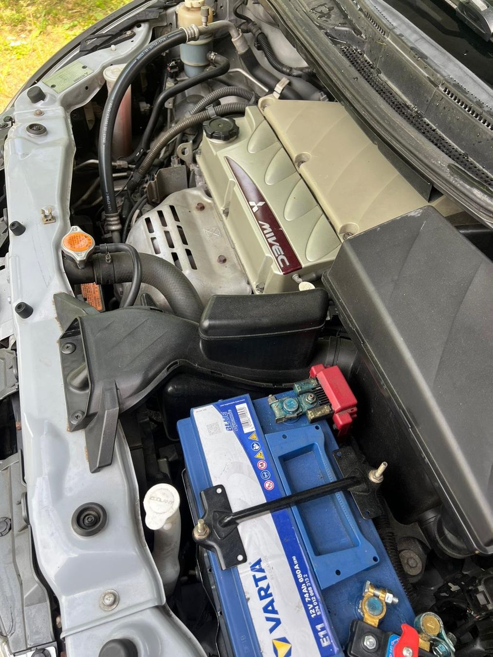 Mitsubishi Automobili: Mitsubishi Grandis 2,4l 7Plätzer – Usato da Lostorf venduto da gro_bq9w 9