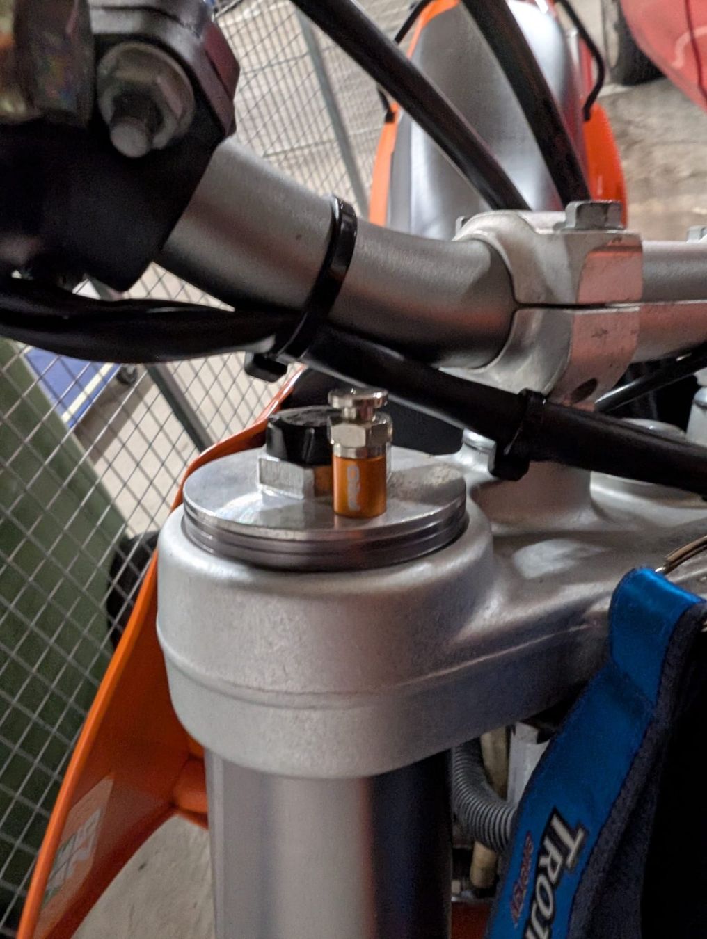 KTM Strada: KTM 640 LC4 Supermoto – Usato da Biberist venduto da lebkuchenmann90 8