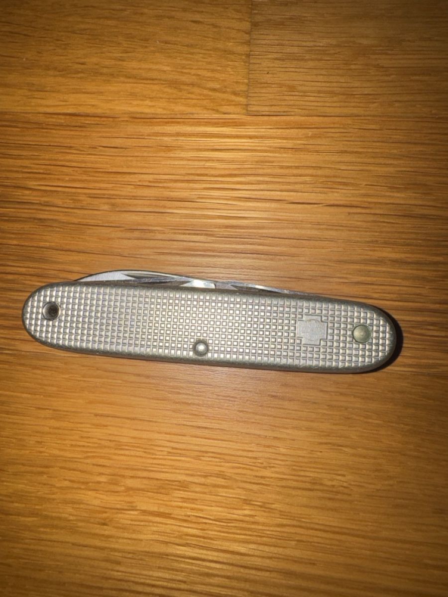 Victorinox Coltelli tascabile: Victorinox Sackmesser Silber – Usato da Basel venduto da Tizi.L