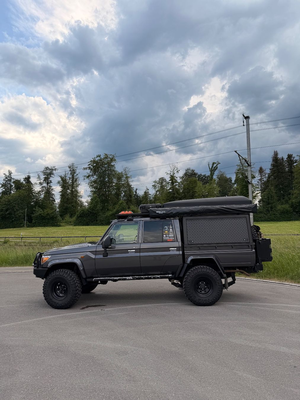 Toyota Autos: Toyota Land Cruiser GRJ79 Dual Cab – Gebraucht aus Jona von san_ztz2 5