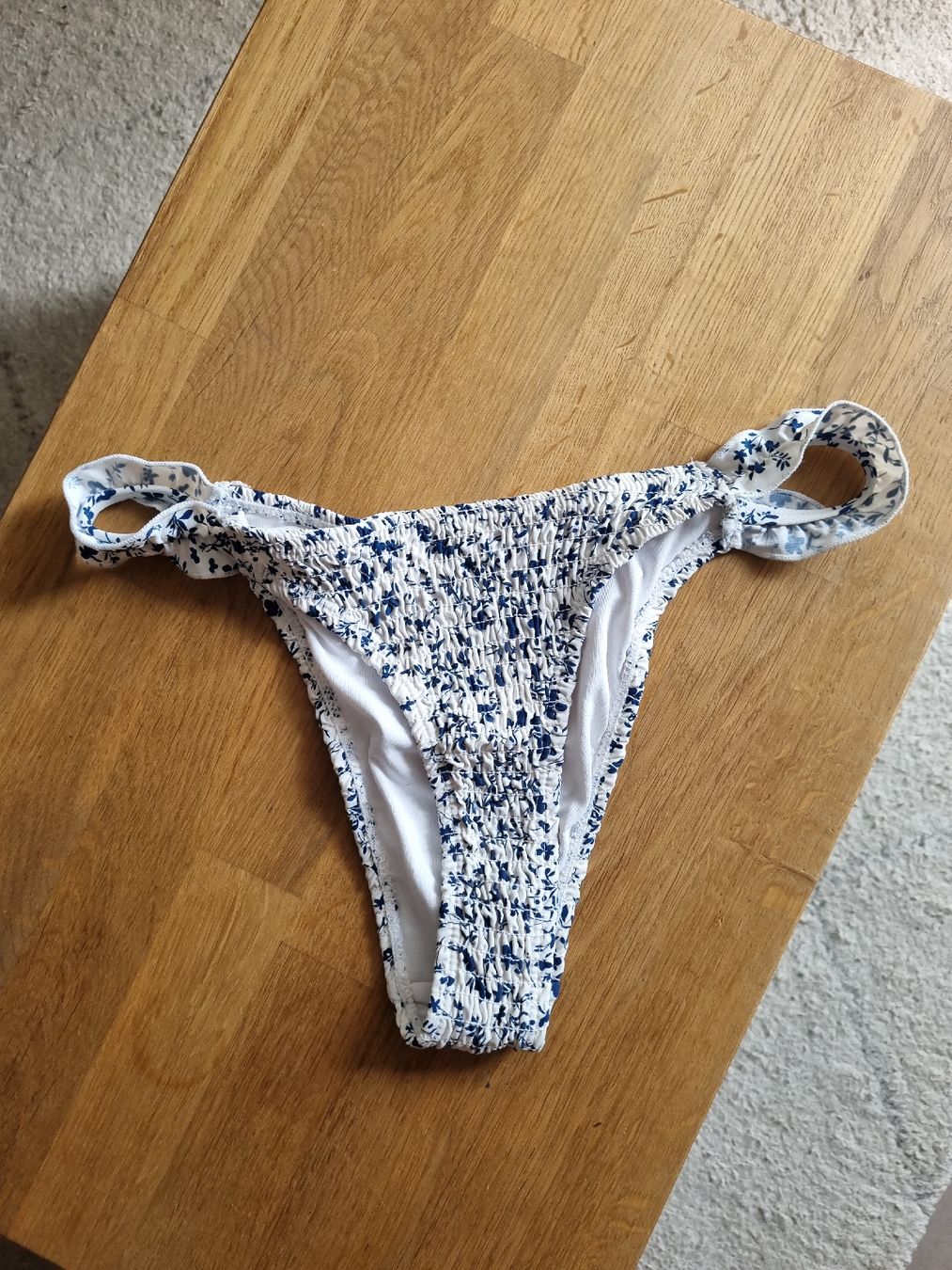 Maillots de bain & Bikinis: Bikini Bottom Floral Smocked – Neuf (Voir description) à Aigle par Smagbrelle18 1