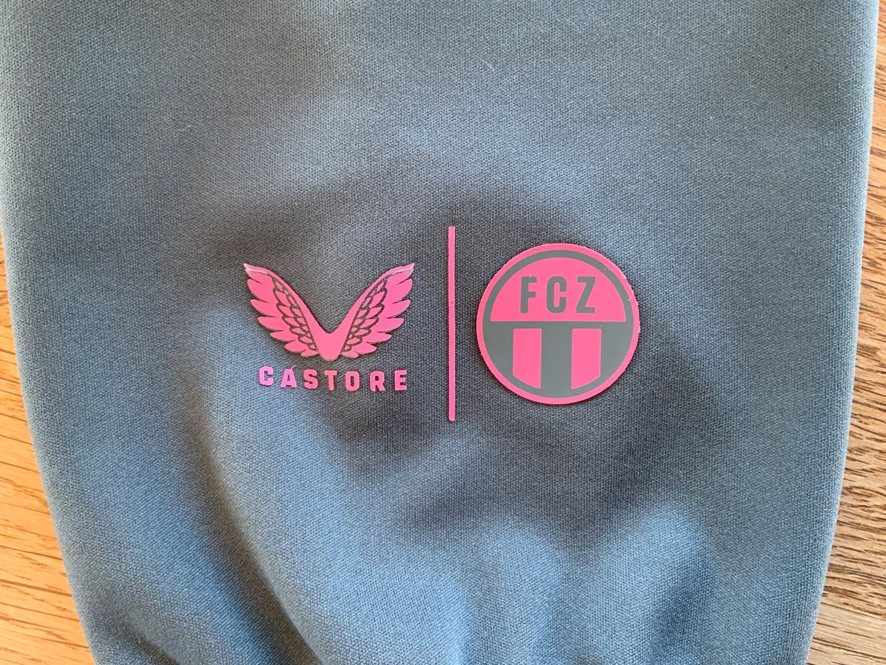 FCZ Jacken: FCZ Trainingsjacke – Gebraucht aus Männedorf von Katie11 2