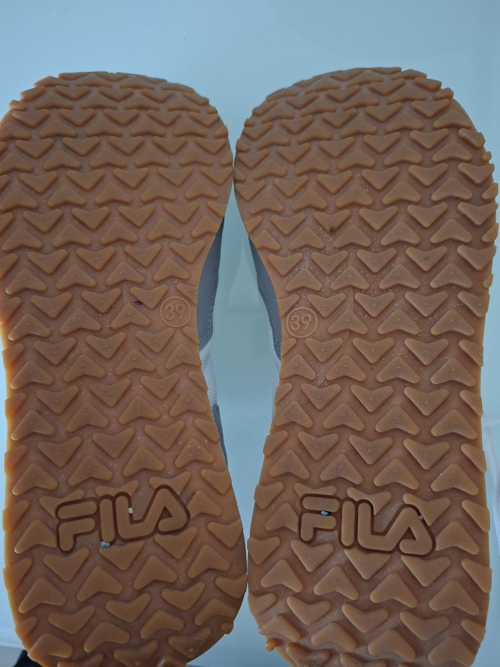 Fila Scarpe da donna: Fila baskets femme, taille 39, – Usato da Renens VD venduto da ser_j2fn 7