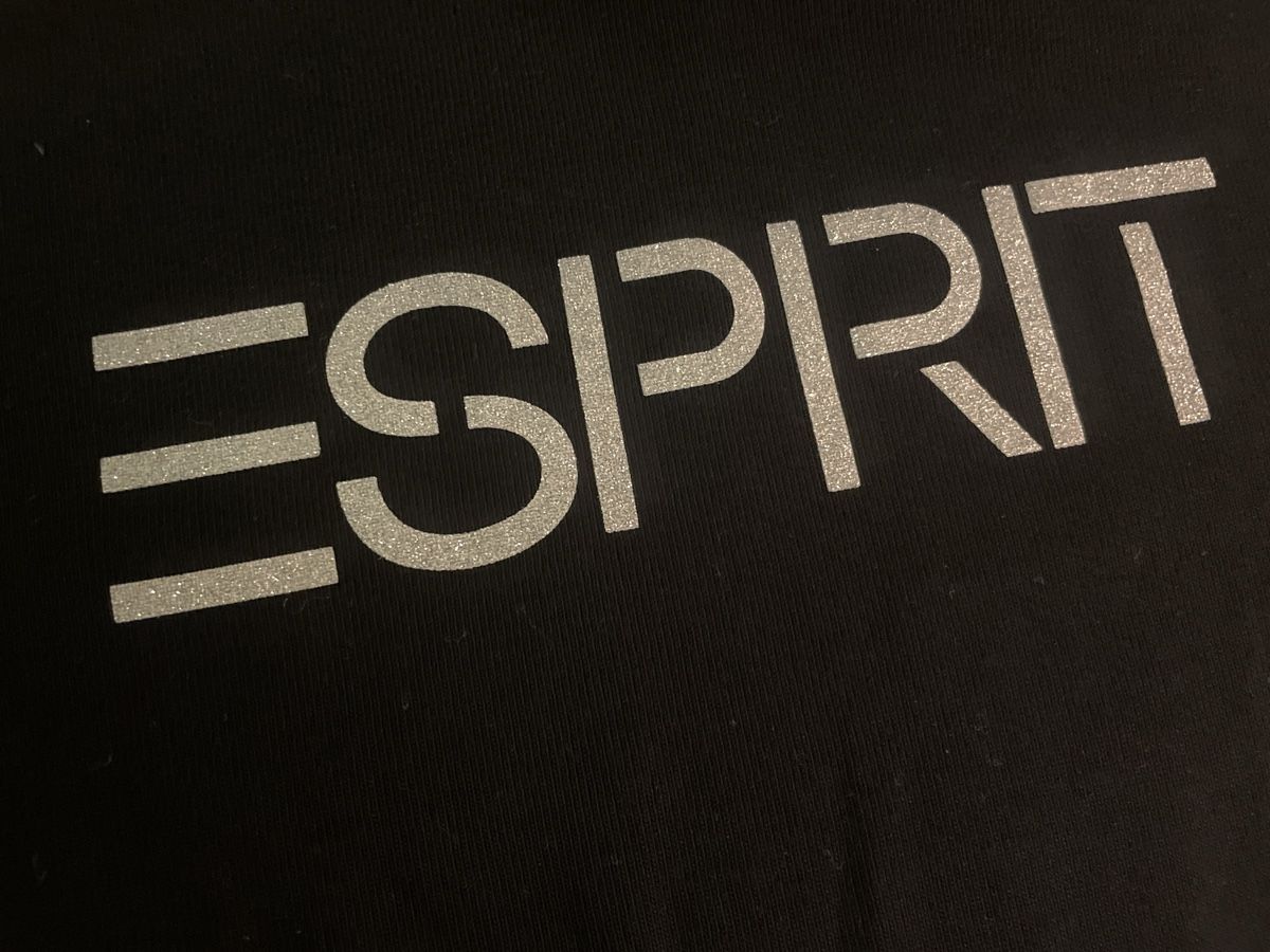 Esprit Lots de vêtements: Schwarzes Esprit Sommerset Gr.M – D'occasion à Obergerlafingen par cabo4 1