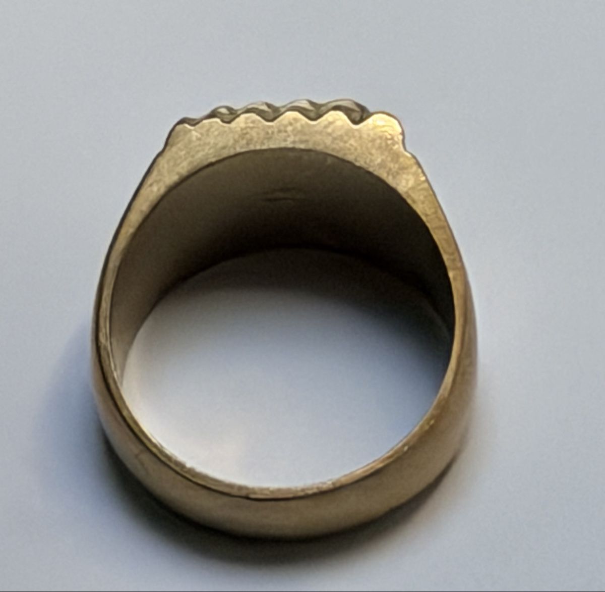 Anelli: Bague chevalire dorée 14.14g vintage – Usato da La Tour-de-Trème venduto da Ahamaya 1