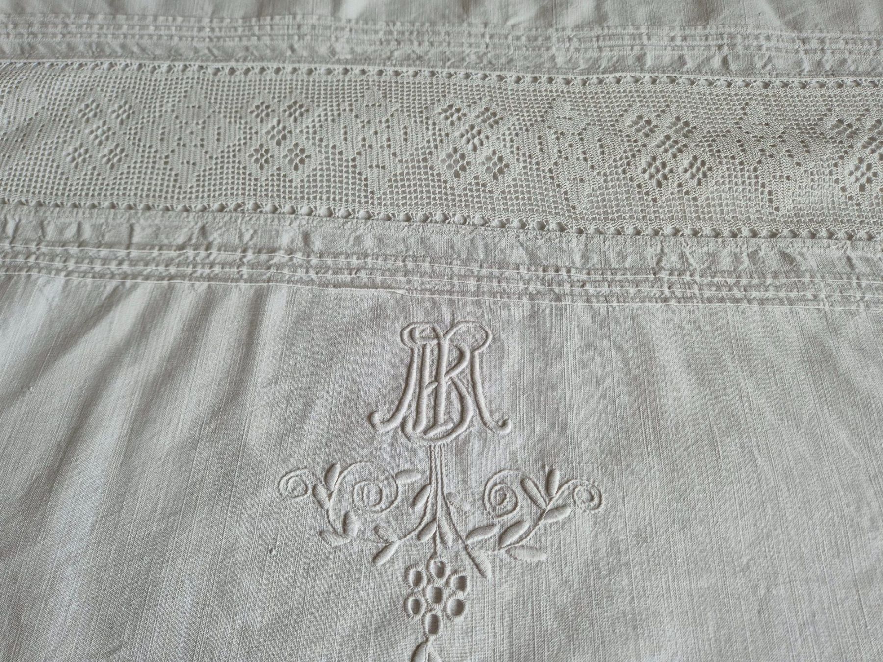 Biancheria da letto: Wunderschöne antike Kissenbezug mit Monogramm "MB" – Usato da Bern venduto da aronari