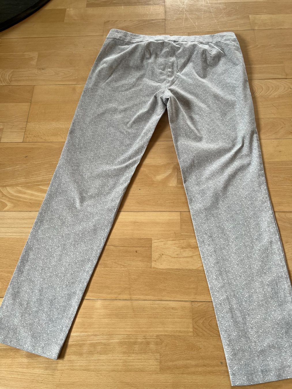Benetton Pantaloni: Benetton Damen Hose in Gr. 38, Hellgrau – Usato da Worb venduto da farben20zauber 3