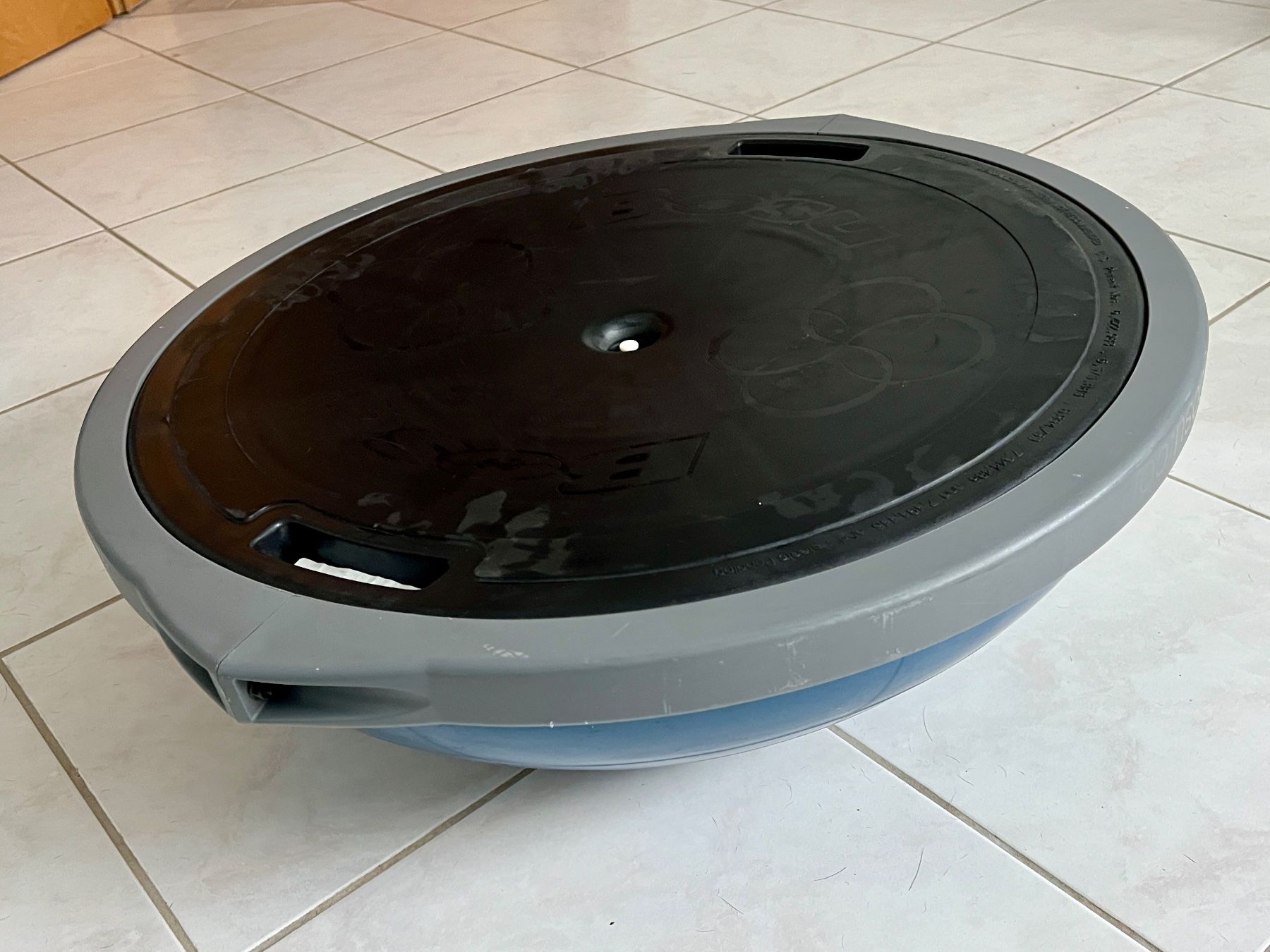 Hometrainer: BOSU Gleichgewichtstrainer – Gebraucht aus Zuzgen von suffy 1